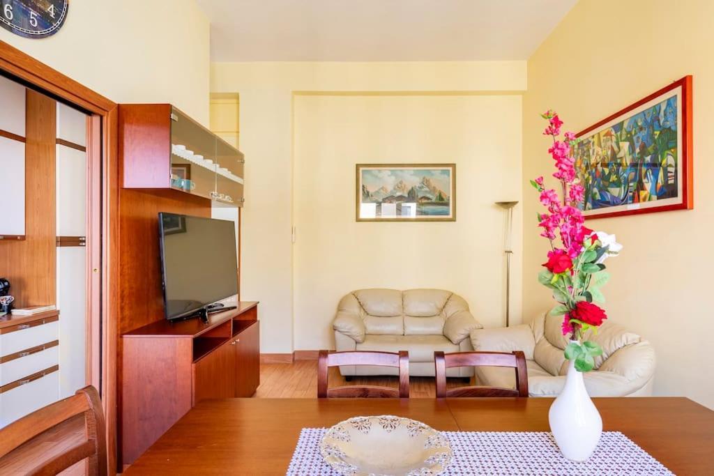 Casa Angelina Con 3 Camere Da Letto Рим Екстер'єр фото